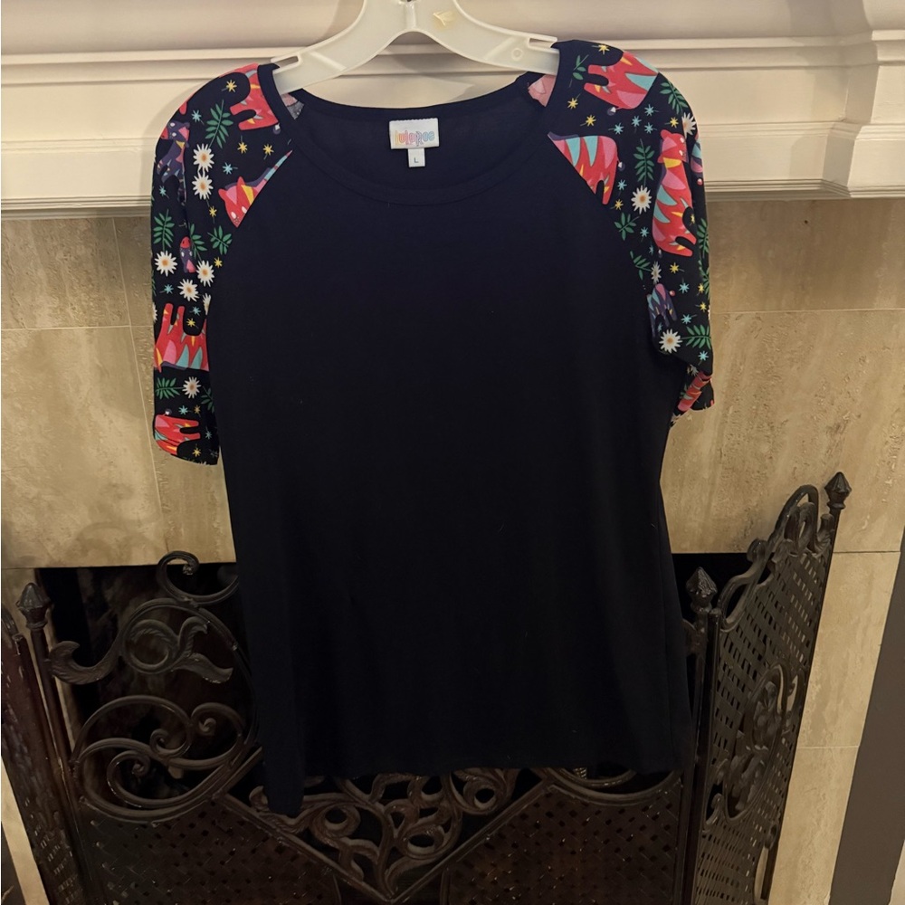 Lularoe Gigi top size large